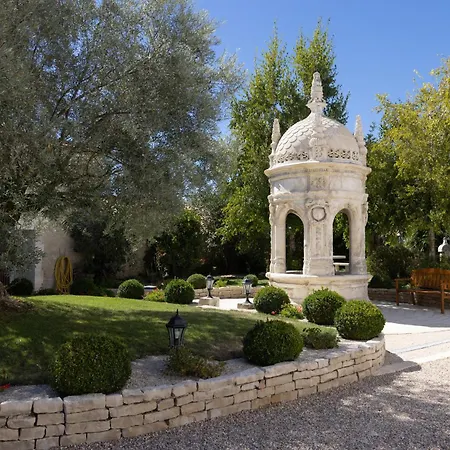 Chateau Pellisson Bed & Breakfast *
