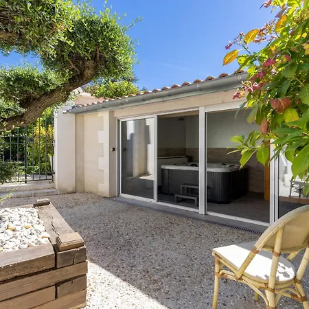 Chateau Pellisson 3*