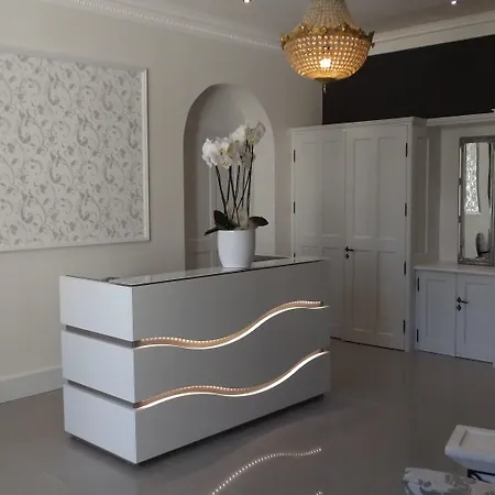 Bed & Breakfast Chateau Pellisson 3*