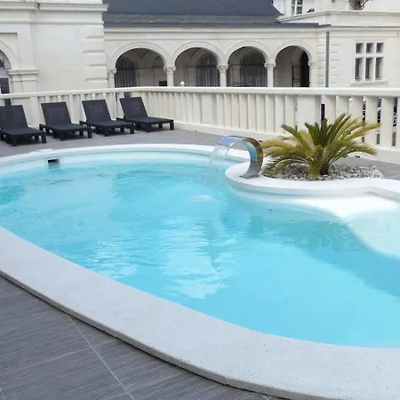 Bed & Breakfast Chateau Pellisson Cognac