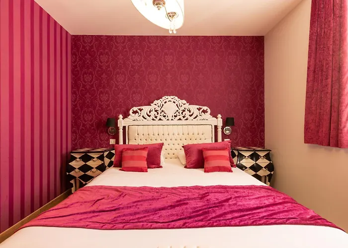 Chateau Pellisson Bed & Breakfast