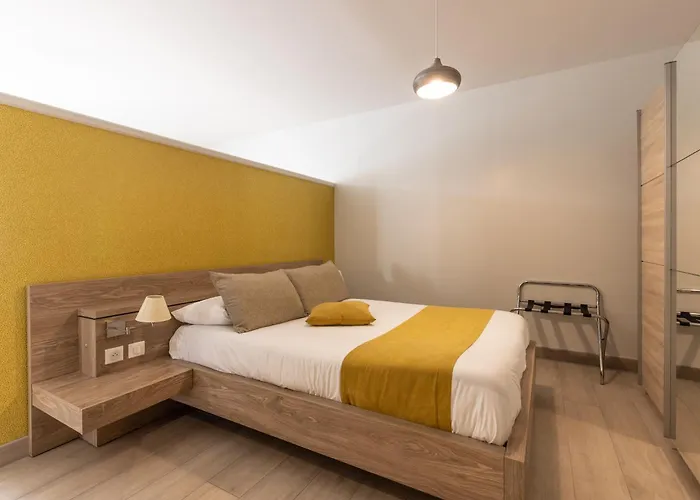 Chateau Pellisson Oda ve Kahvaltı 3*