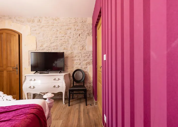 Oda ve Kahvaltı Chateau Pellisson 3*