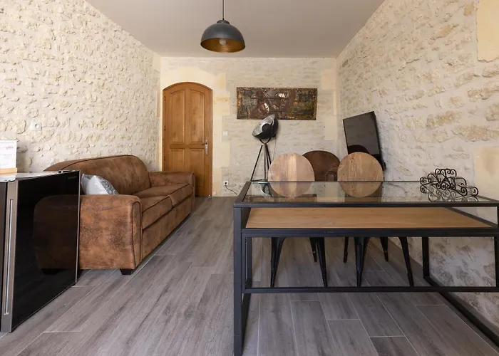 Oda ve Kahvaltı Chateau Pellisson Cognac