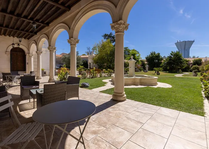 Chateau Pellisson Oda ve Kahvaltı 3*