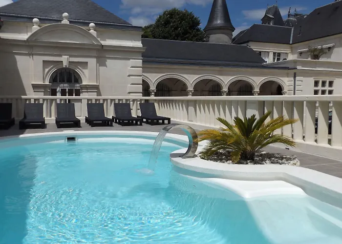 Oda ve Kahvaltı Chateau Pellisson 3*