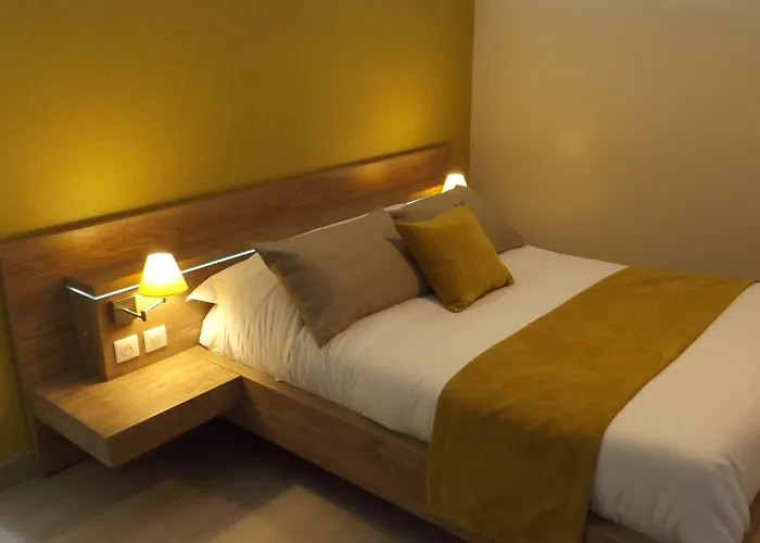 Oda ve Kahvaltı Chateau Pellisson 3*