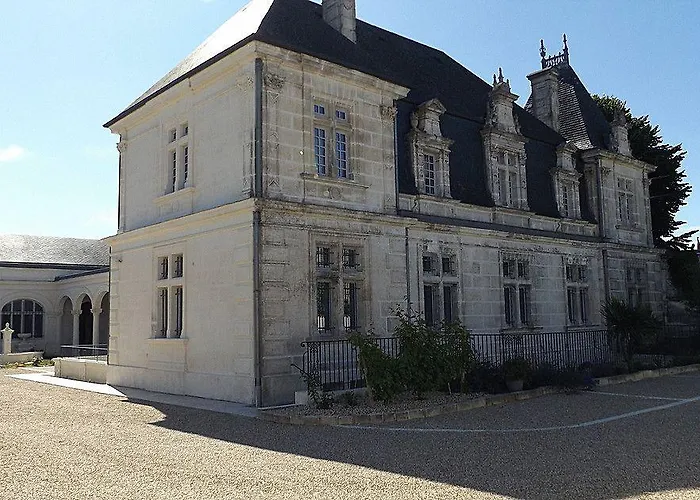 Oda ve Kahvaltı Chateau Pellisson 3*
