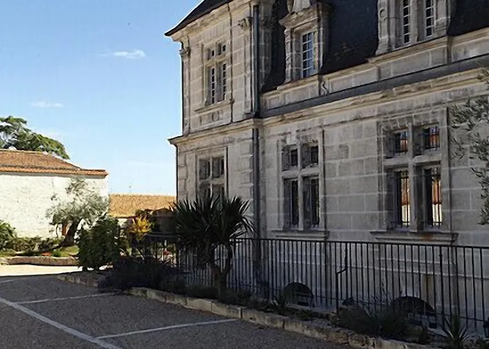 Chateau Pellisson 3*